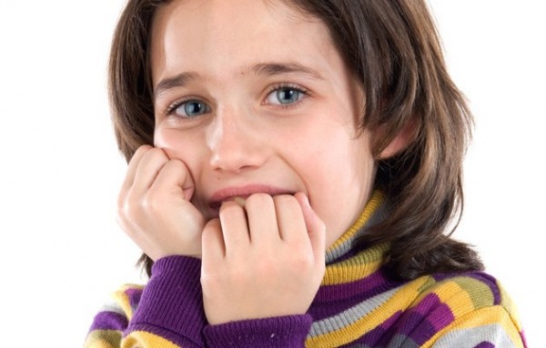 آیا می‌توانید راه‌حل‌هایی برای کمک به کودکم در مدیریت اضطراب ارائه دهید؟